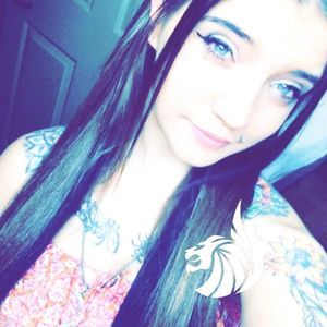 Meet your Posher, Stella